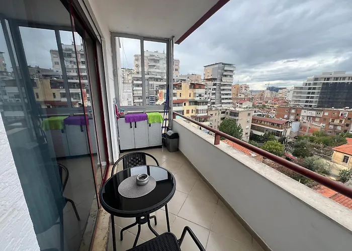 City Center Cozy Apartment 2